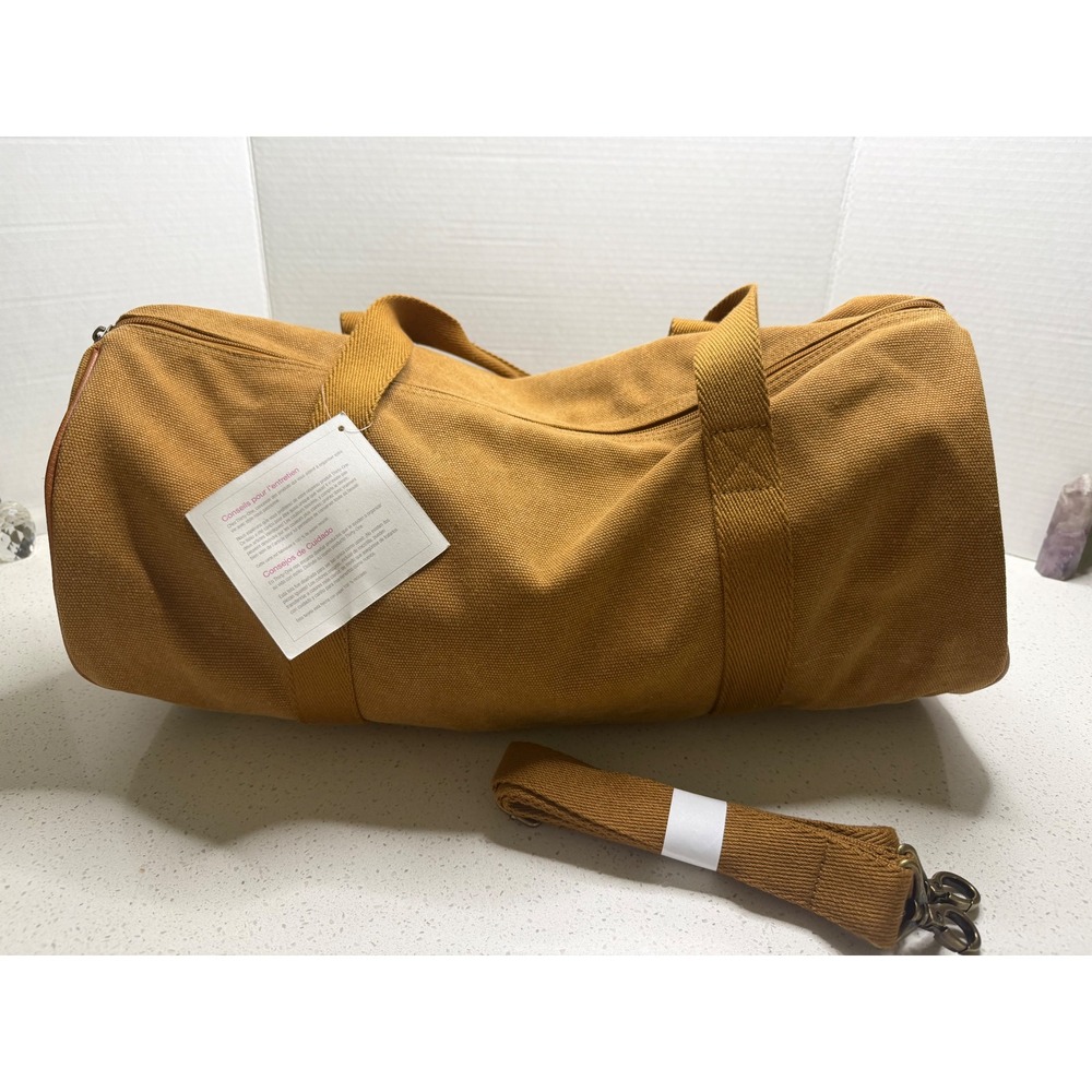 Thirty-One Canvas Duffel Bag Caramel Brown Weekend Travel Gym Bag NWT